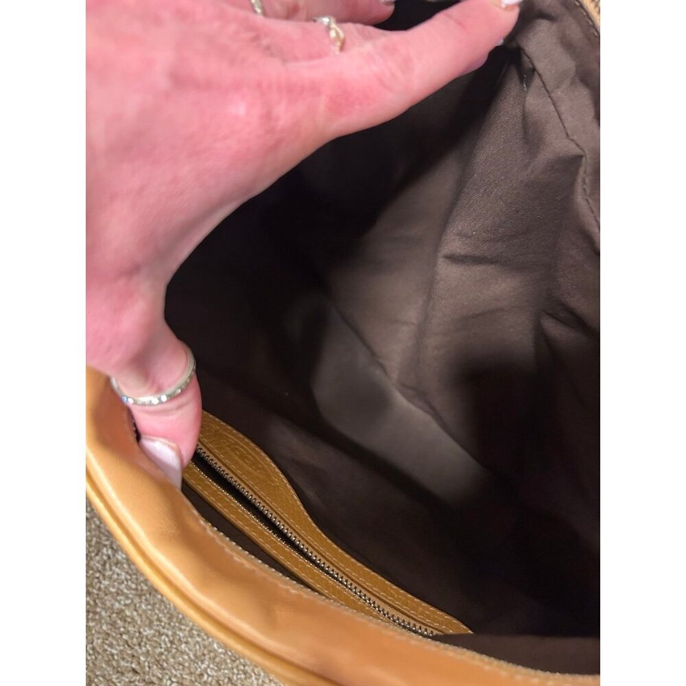 Tod's Leather Shoulder Bag/purse hobo style zip top cognac/tan slouchy stitched - Picture 8 of 11